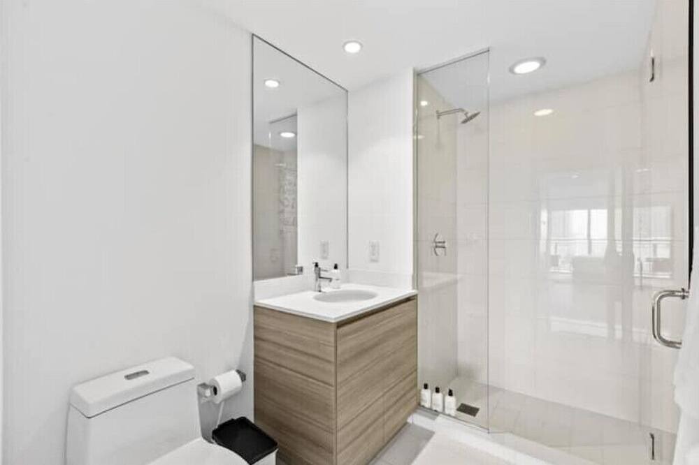 Photo of Bathroom in Midtown