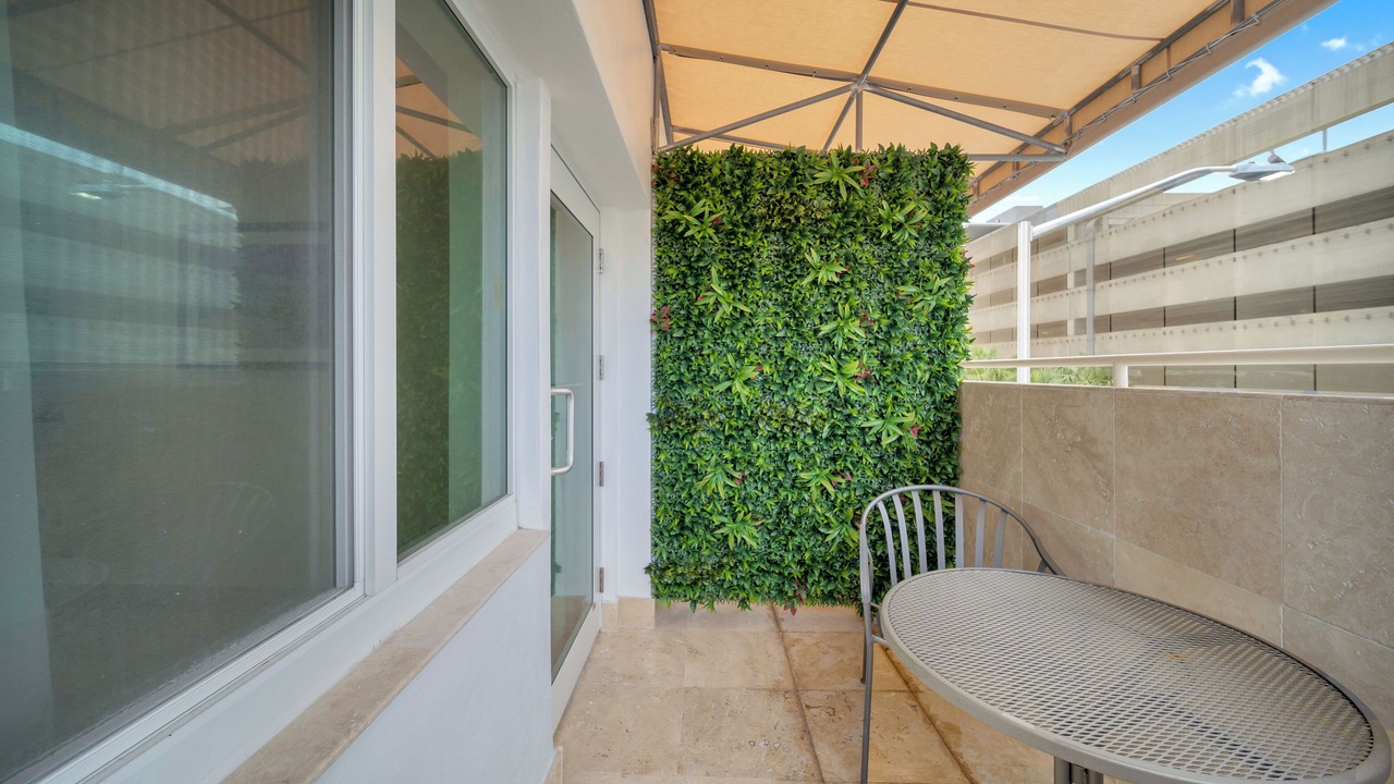 Photo of Patio Balcony in City Center