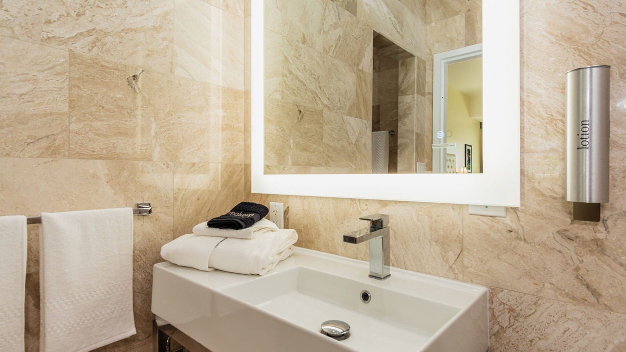 Photo of Bathroom in City Center