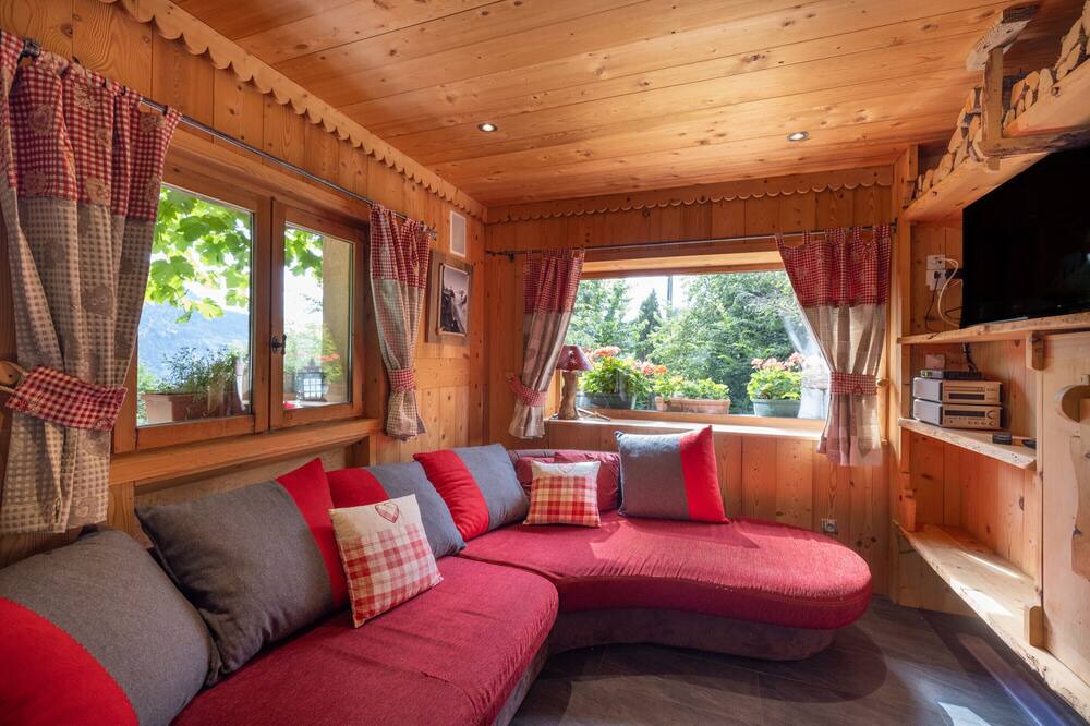 Photo of Livingroom in Servoz