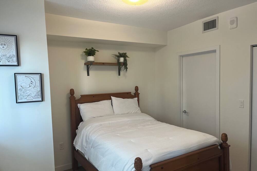 Photo of Bedroom in Town Square