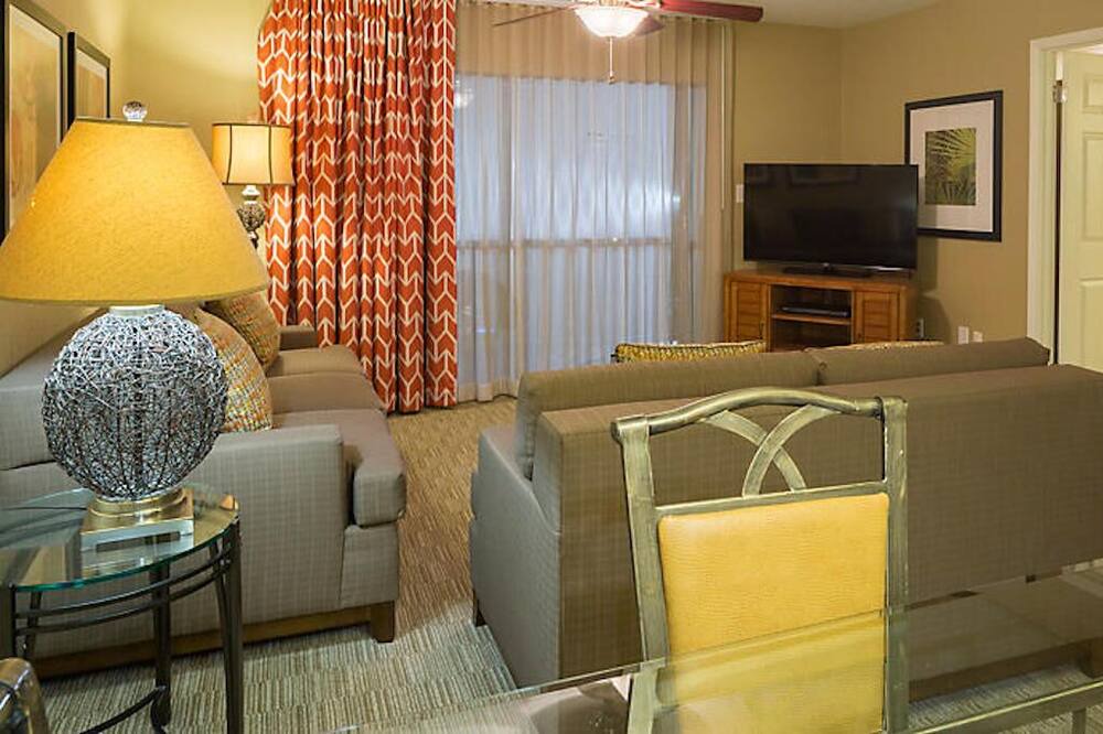 Photo of Livingroom in Florida Center