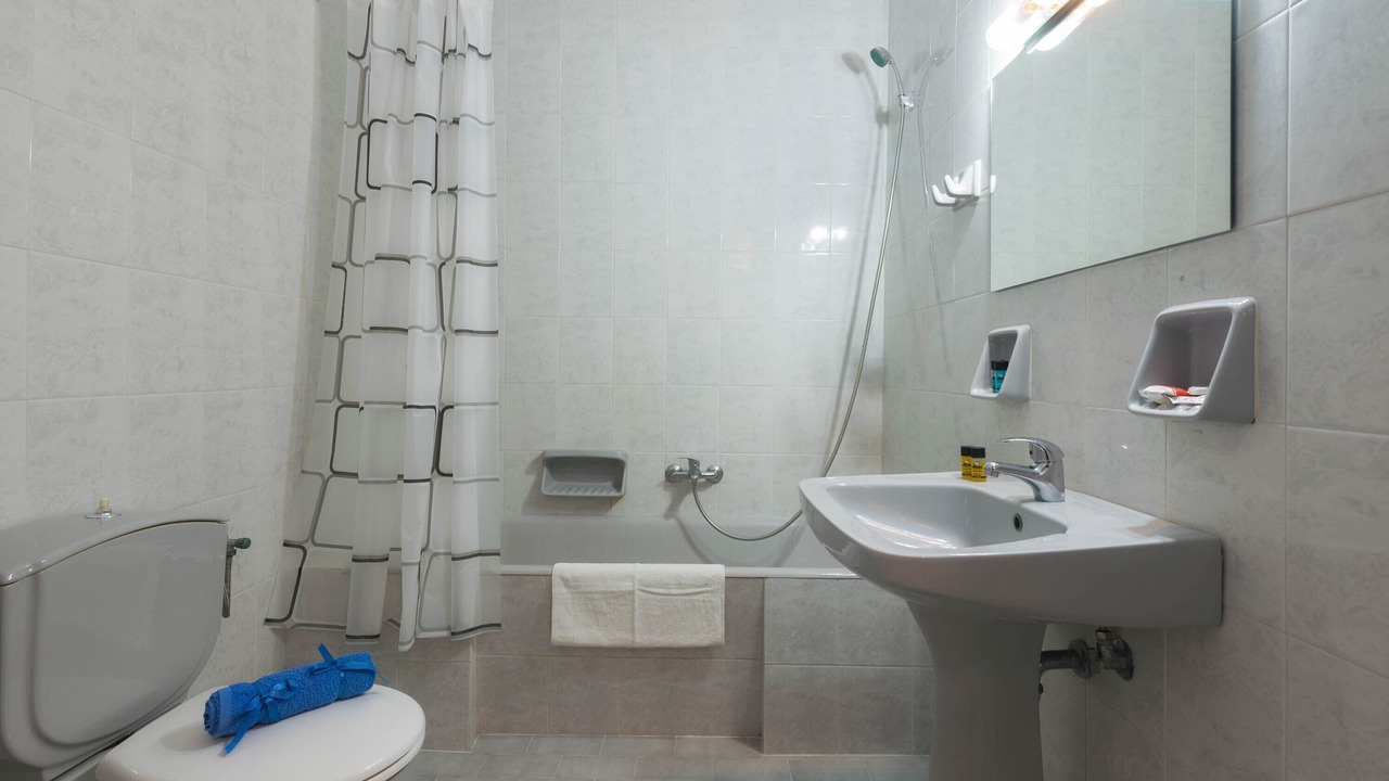 Photo of Bathroom in Alykes