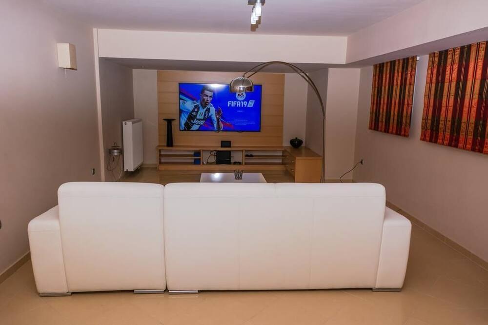 Photo of Livingroom in Kavos
