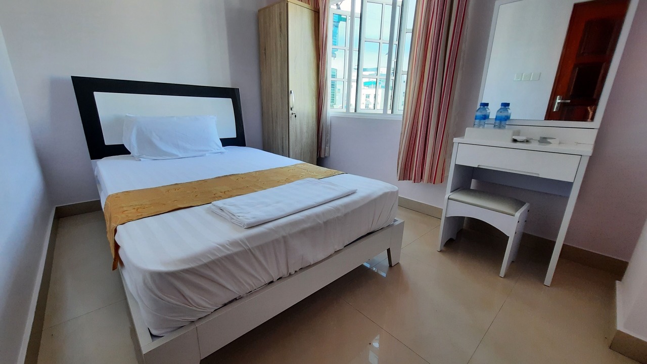 Photo of Bedroom in Male