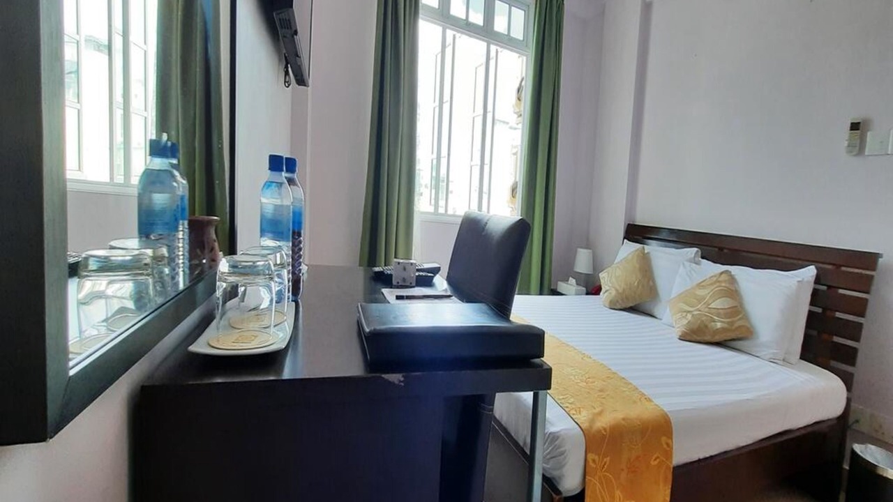 Photo of Bedroom in Male