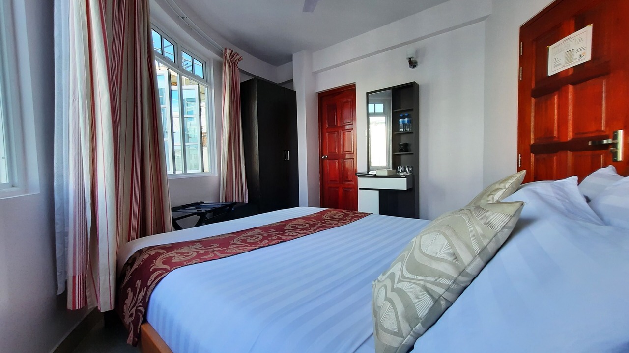 Photo of Bedroom in Male