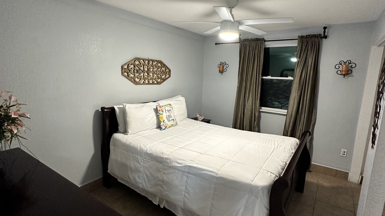 Photo of Bedroom in Florida City
