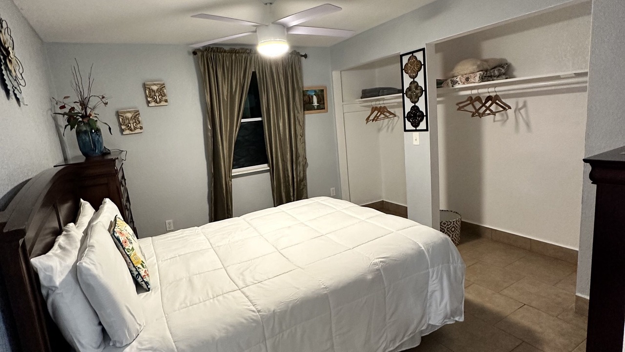 Photo of Bedroom in Florida City