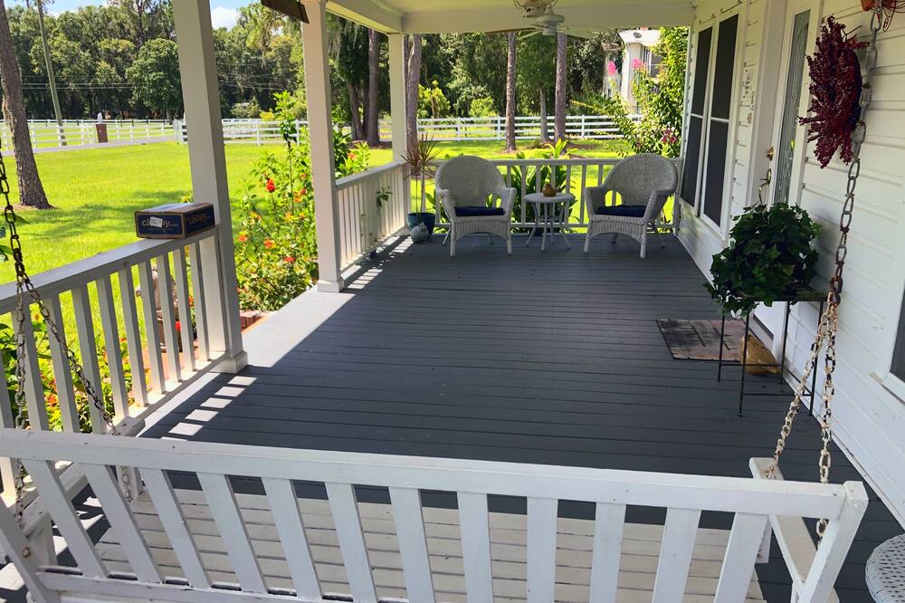 Photo of Patio Balcony in Nichols