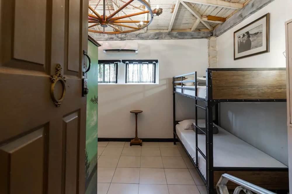 Photo of Bedroom in Midtown
