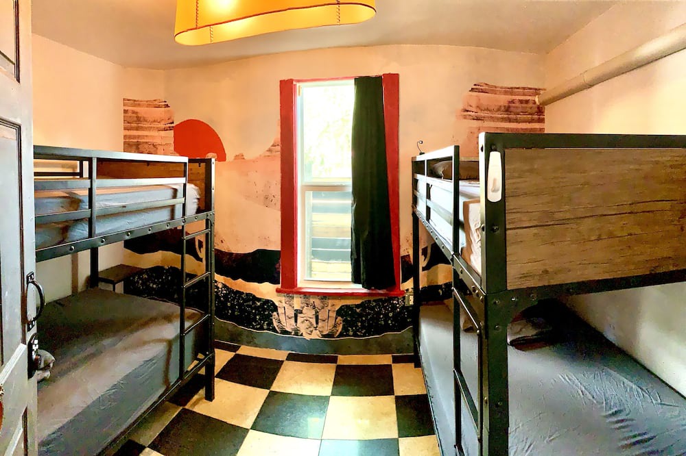 Photo of Bedroom in Midtown
