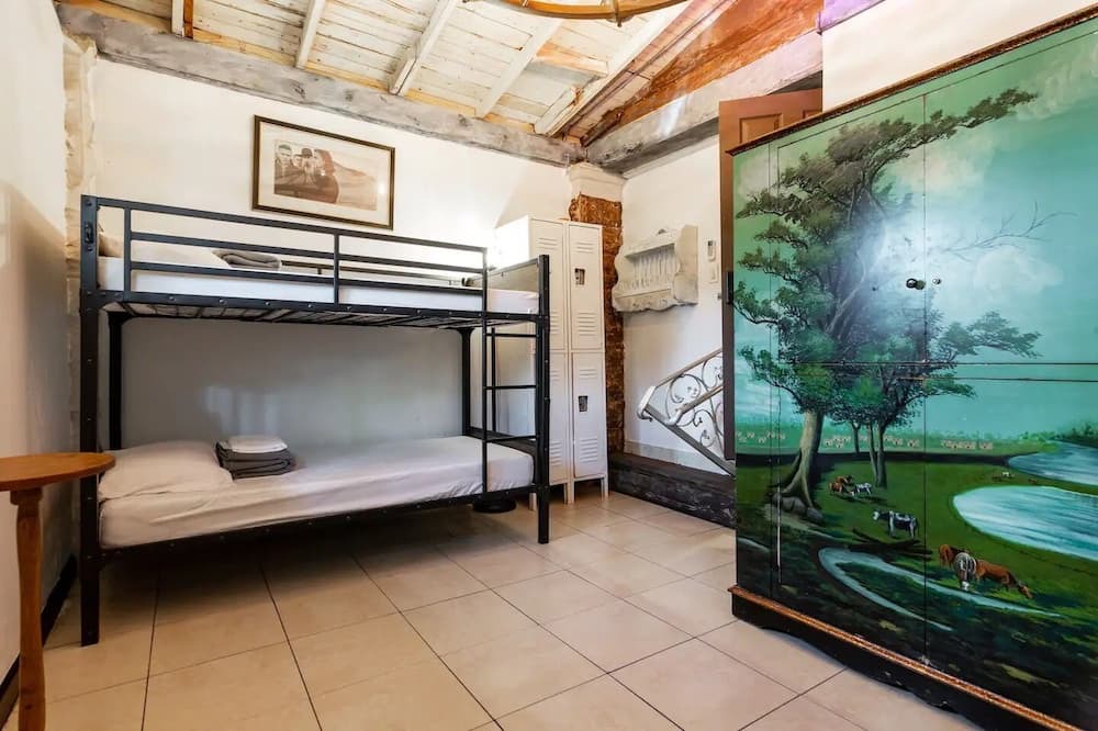 Photo of Bedroom in Midtown