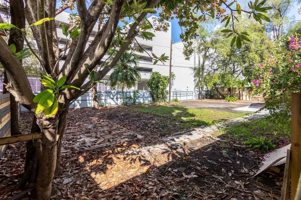 Photo of Outdoor in Midtown