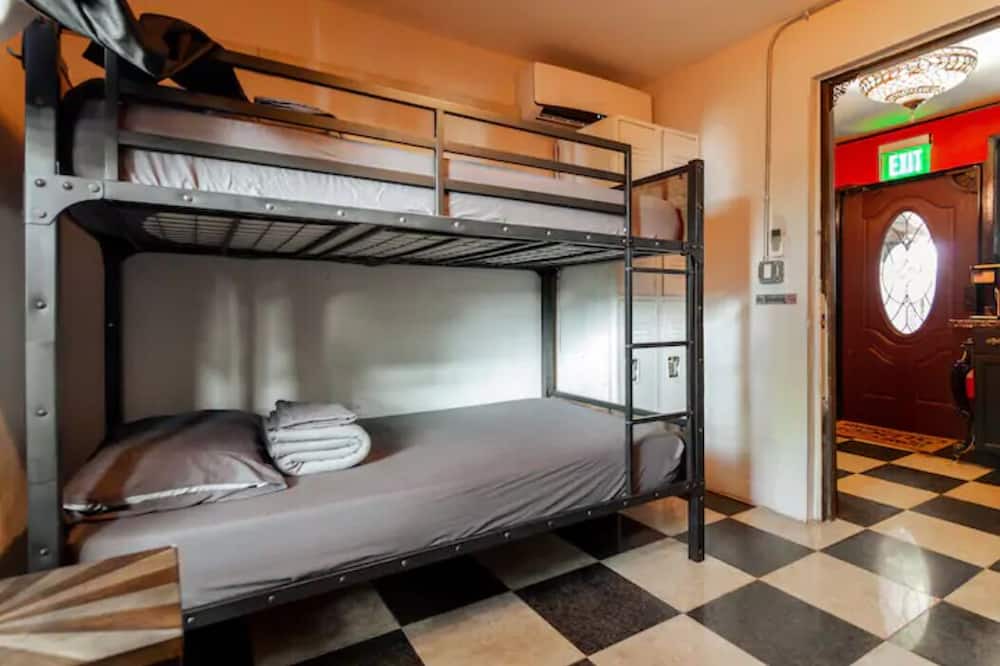 Photo of Bedroom in Midtown
