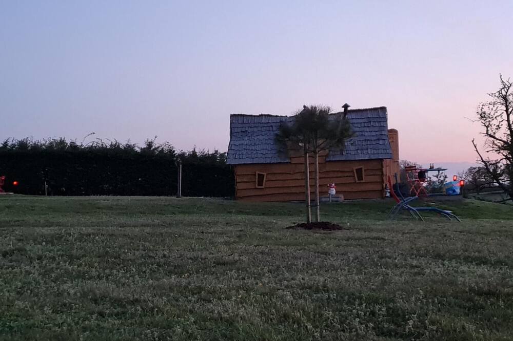Photo of Outdoor in Avrilly