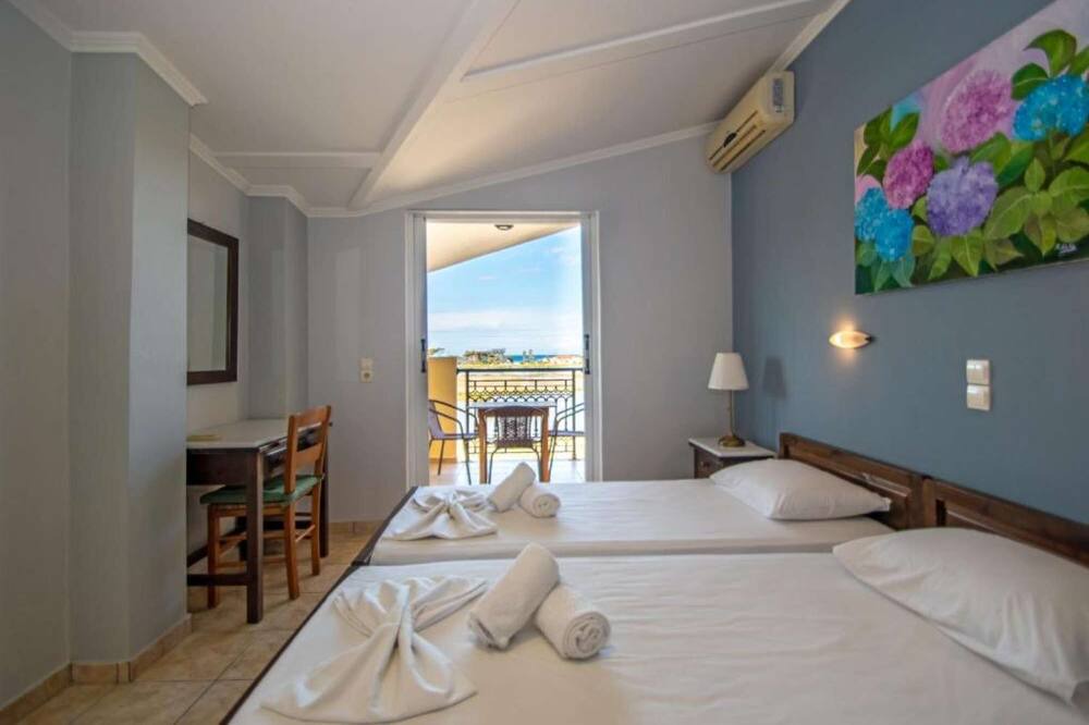 Photo of Bedroom in Alykes