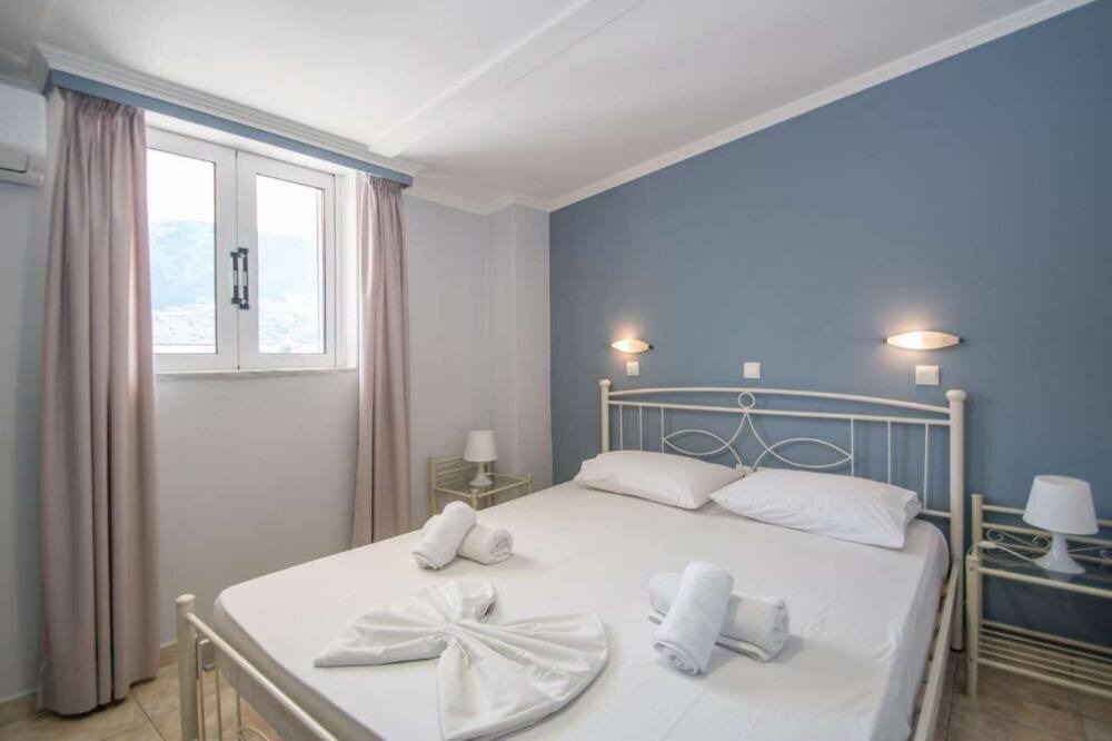 Photo of Bedroom in Alykes