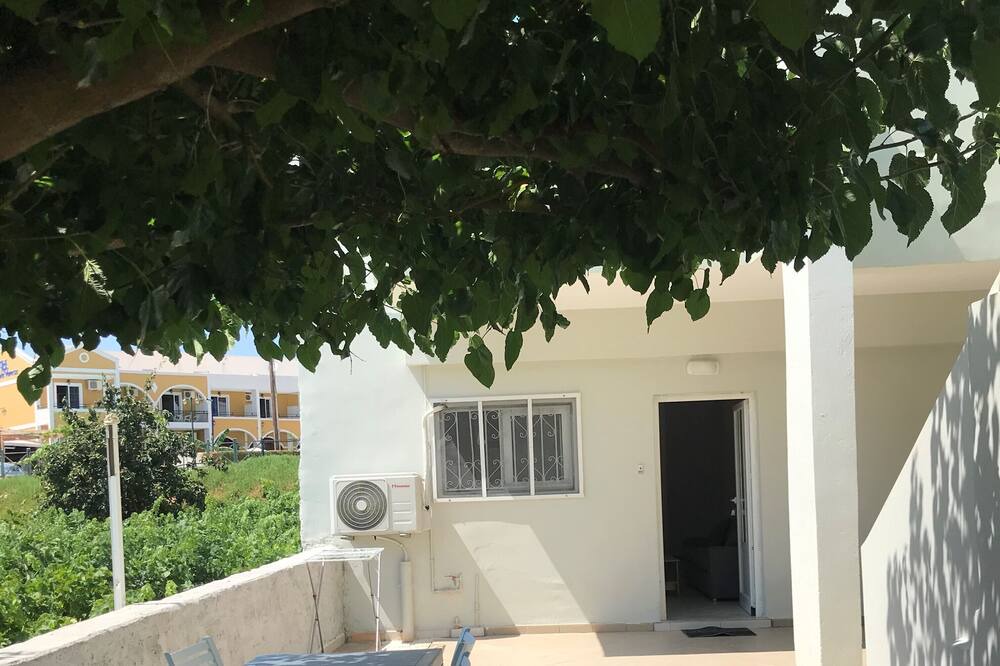 Photo of Patio Balcony in Kalamaki