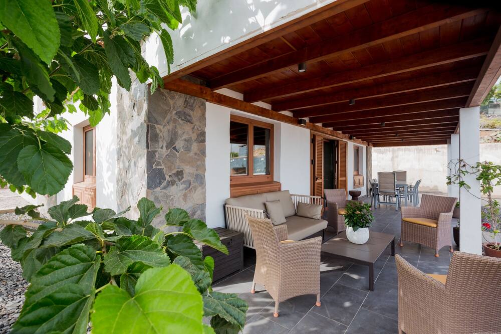 Photo of Patio Balcony in Armenime