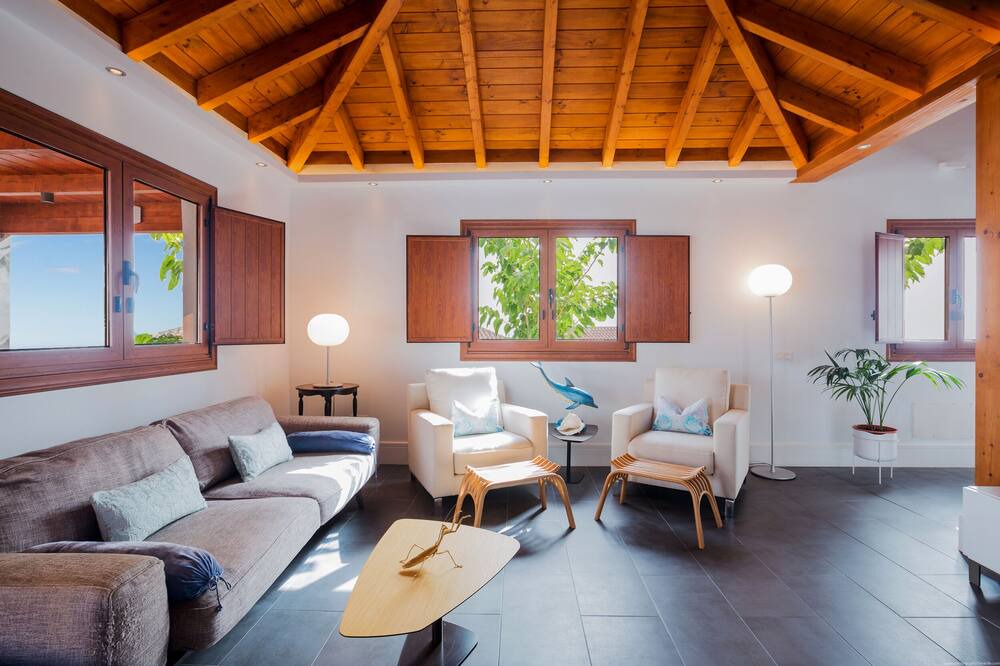 Photo of Livingroom in Armenime