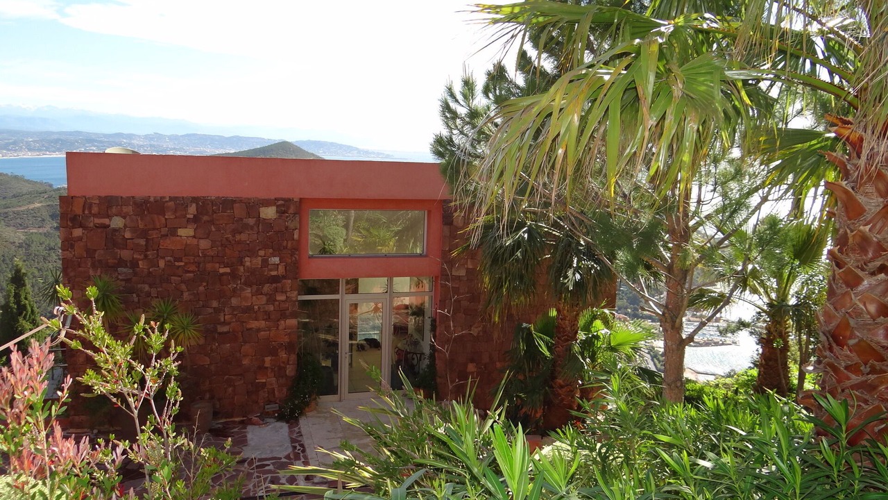 Photo of Outdoor in Espero-Pax