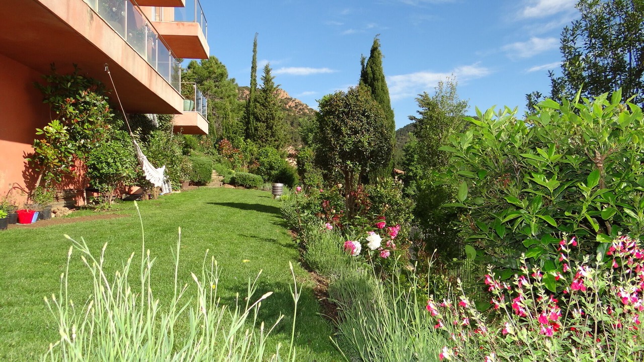 Photo of Outdoor in Espero-Pax