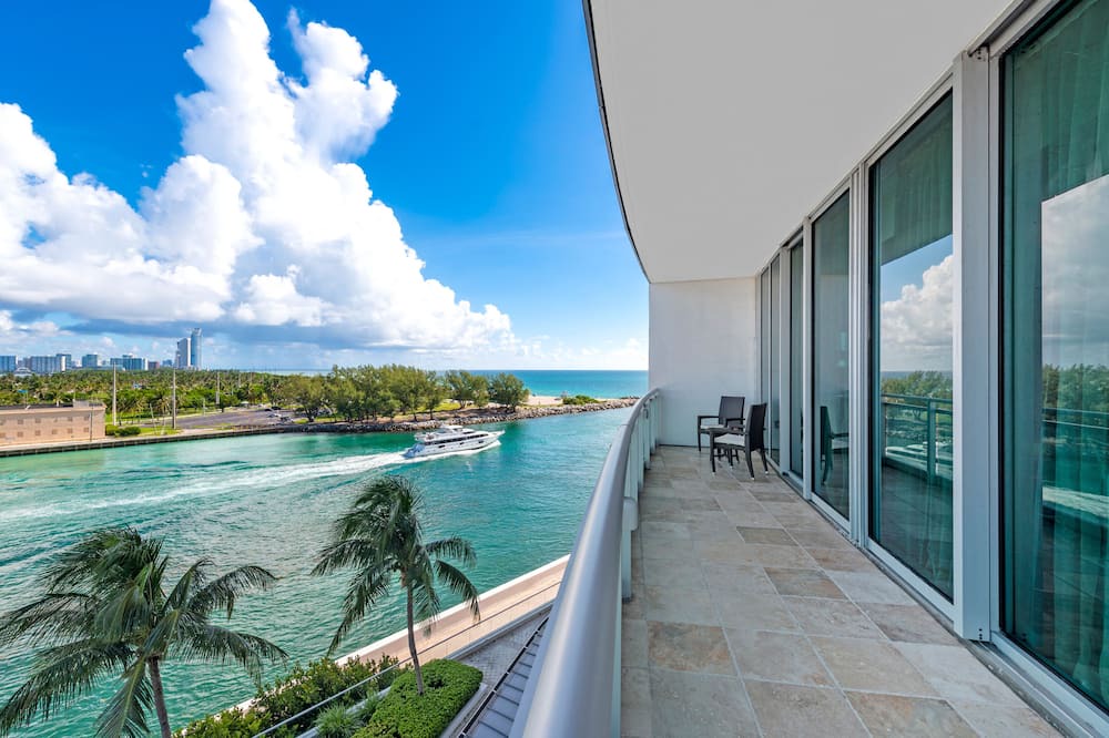 Photo of Patio Balcony in Bal Harbour