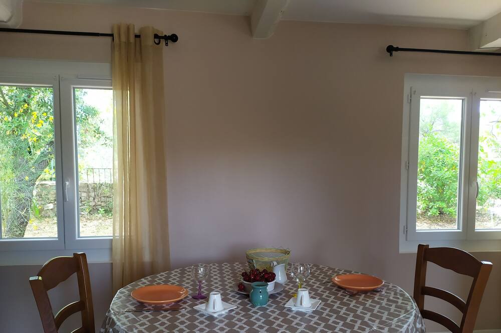 Photo of Kitchen in Fox-Amphoux