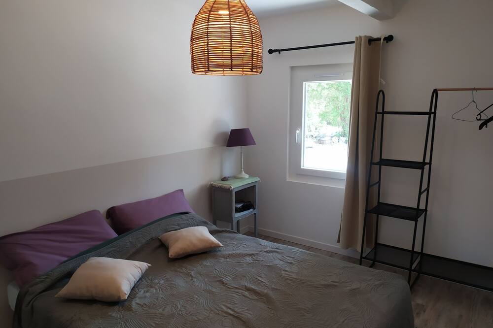 Photo of Bedroom in Fox-Amphoux
