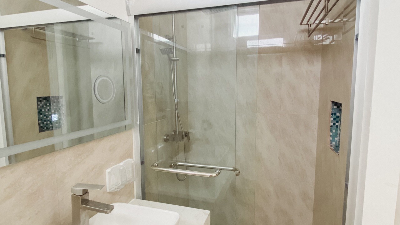 Photo of Bathroom in Thulusdhoo Island