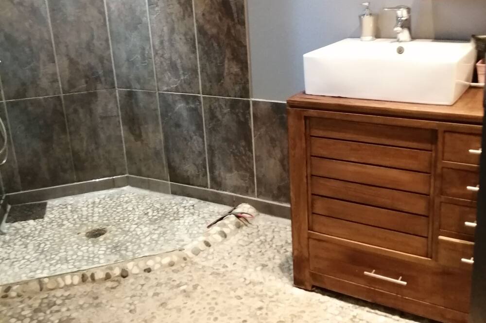 Photo of Bathroom in Trans-en-Provence