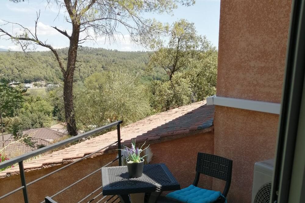 Photo of Patio Balcony in Trans-en-Provence
