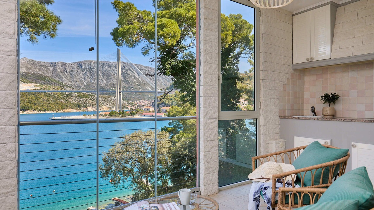 Photo of Patio Balcony in Babin Kuk