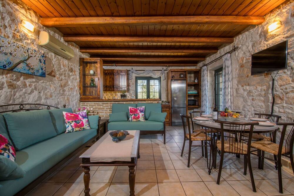 Photo of Livingroom in Lithakia