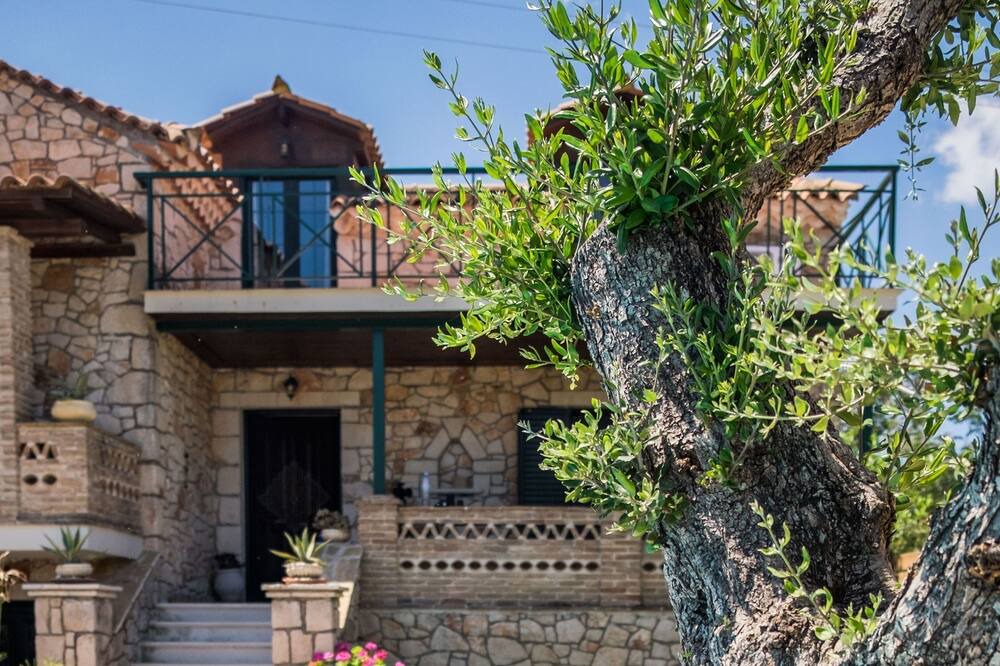 Photo of Outdoor in Lithakia