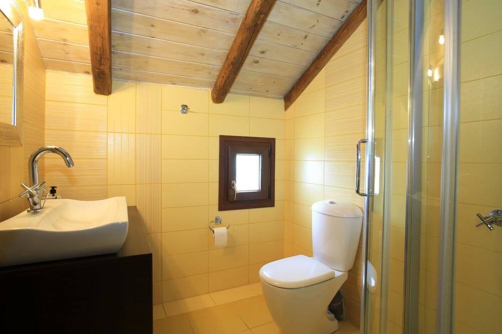 Photo of Bathroom in Galipe