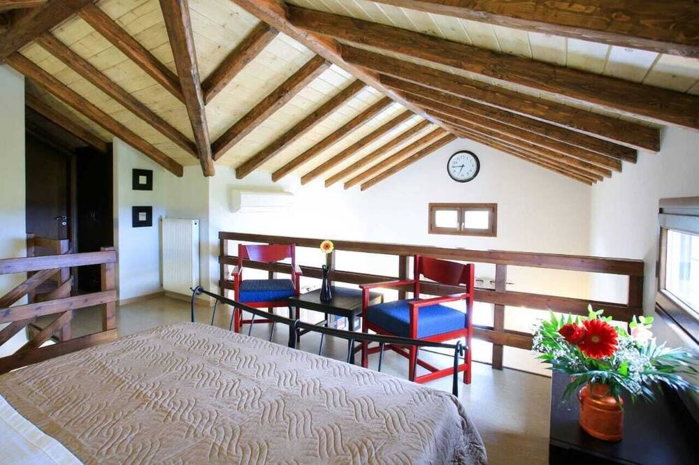 Photo of Bedroom in Galipe