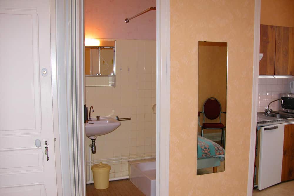 Photo of Bathroom in Neris-les-Bains