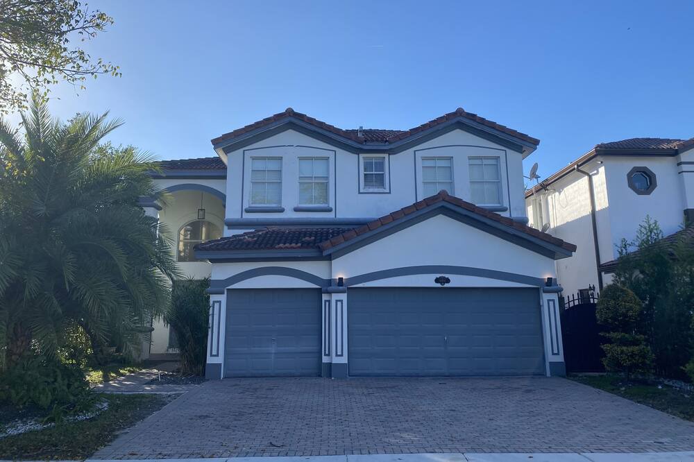 Photo of Outdoor in Tamiami
