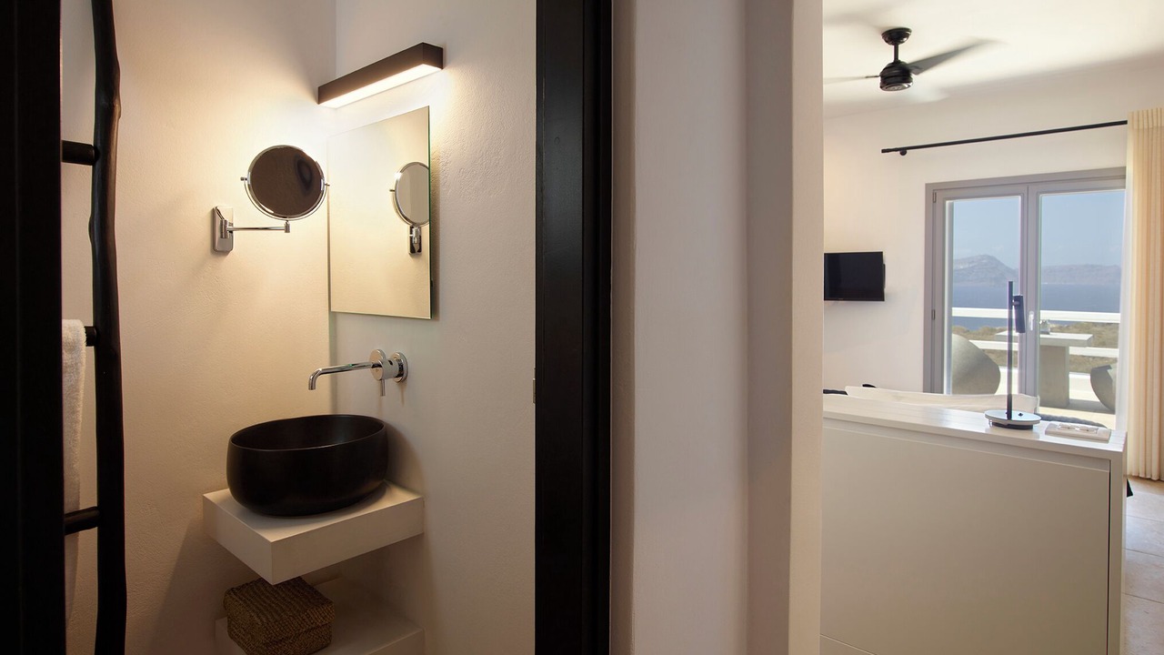 Photo of Bathroom in Akrotiri