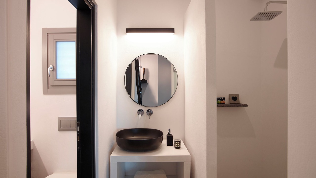 Photo of Bathroom in Akrotiri