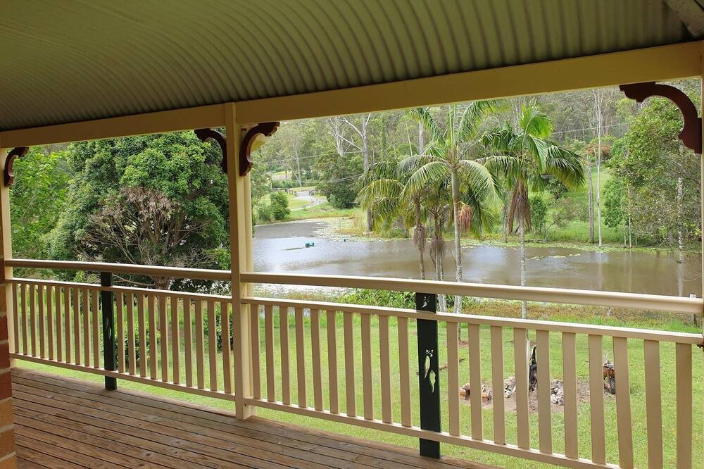Photo of Patio Balcony in Willow Vale