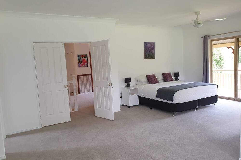 Photo of Bedroom in Willow Vale