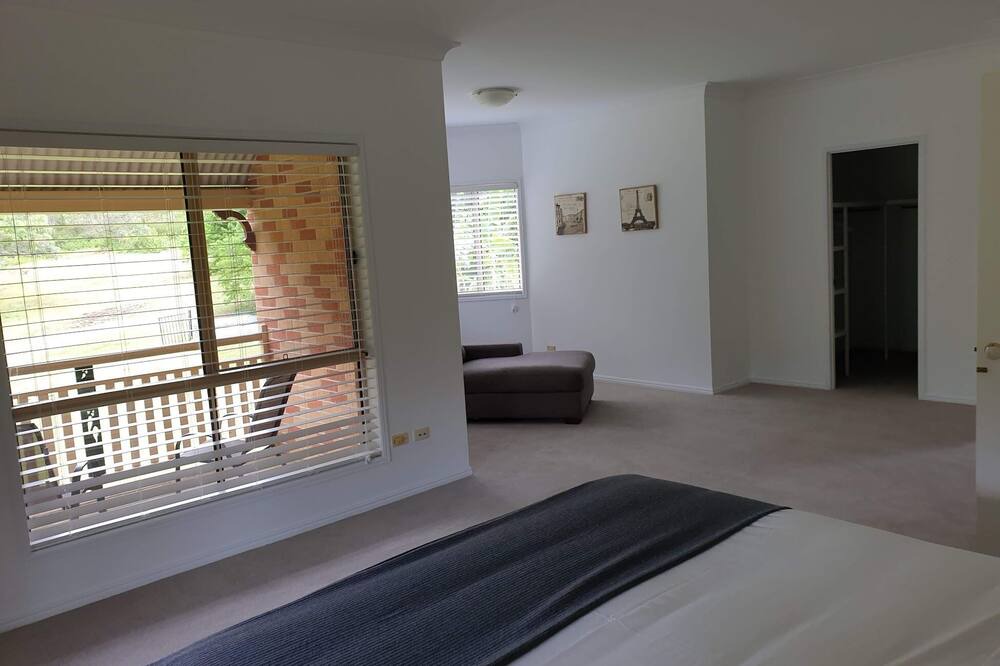 Photo of Bedroom in Willow Vale