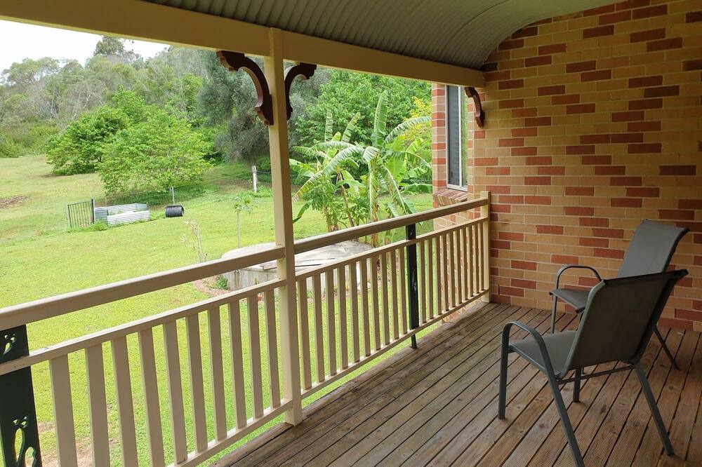Photo of Patio Balcony in Willow Vale