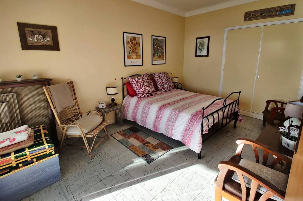 Photo of Bedroom in Villefranche-sur-Mer