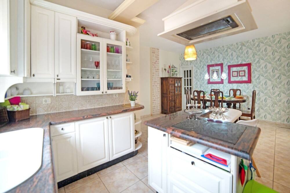 Photo of Kitchen in Cabo Blanco