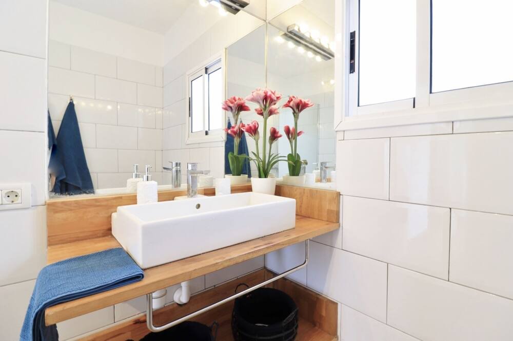 Photo of Bathroom in Punta del Hidalgo