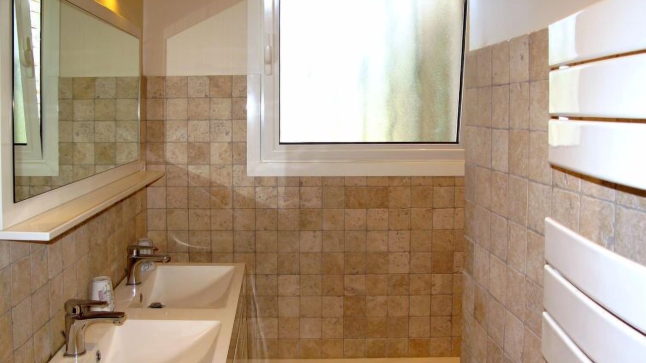 Photo of Bathroom in Carces